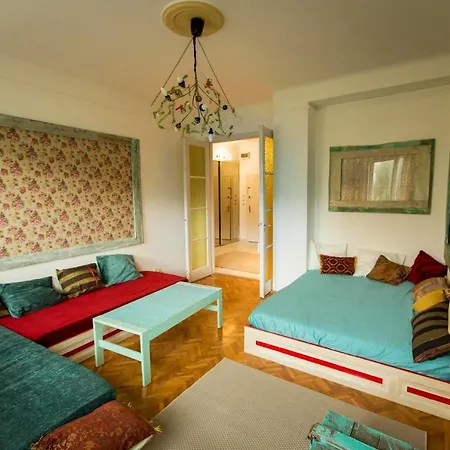 アパート Cosy Art Flat In Downtown