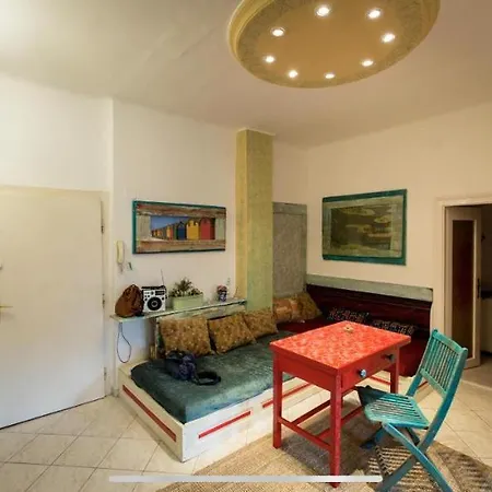 Cosy Art Flat In Downtown Apartment Budapest